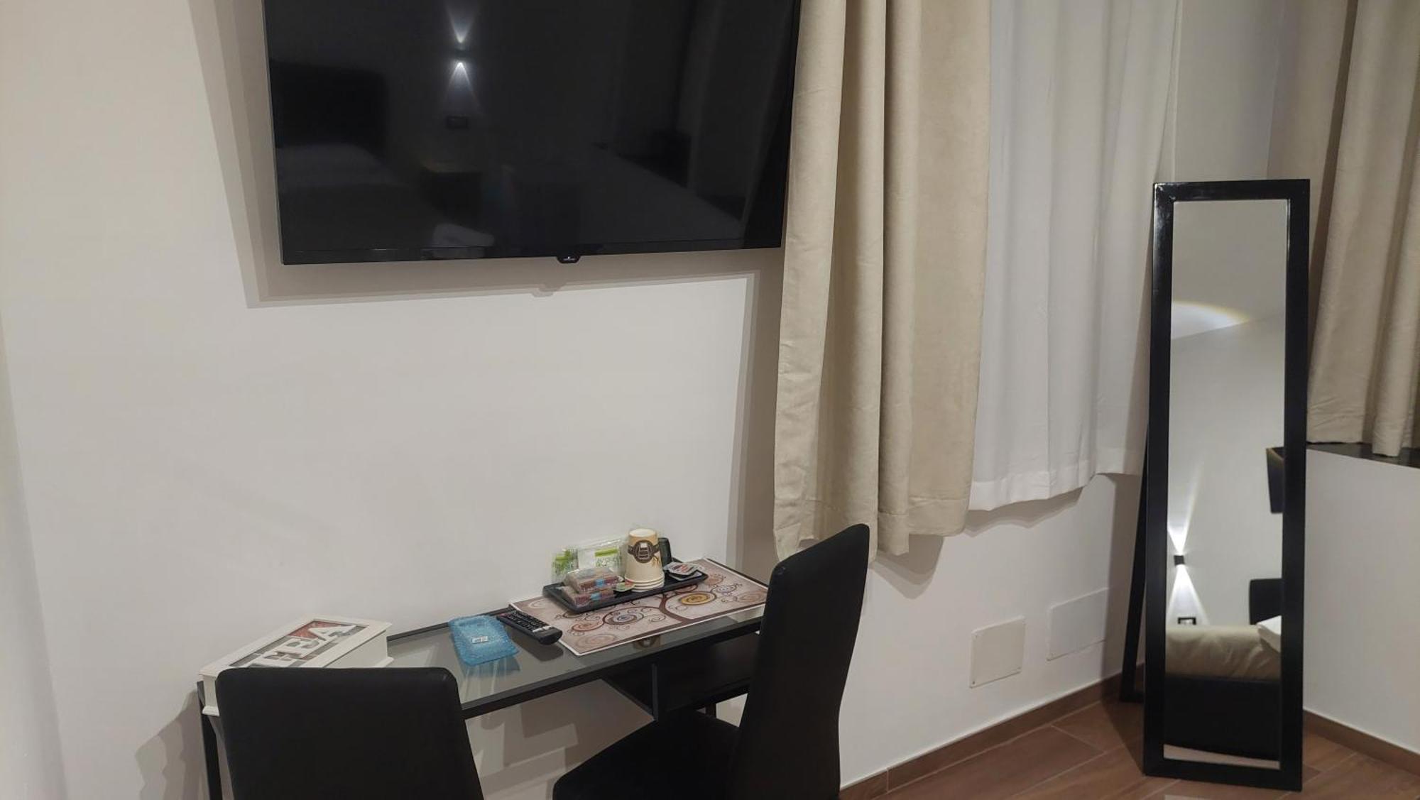 La Corte Guest House Барі Екстер'єр фото